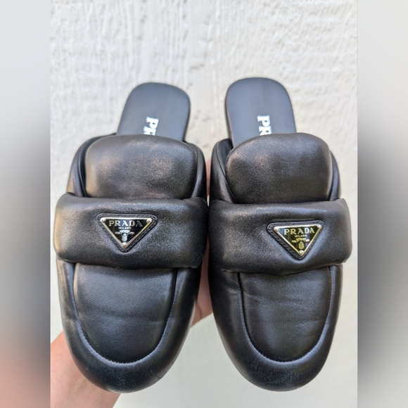 Prada Soft Padded Nappa Leather Mules In Black Women's Size EU 37 US 6.5 - Picture 1 of 16